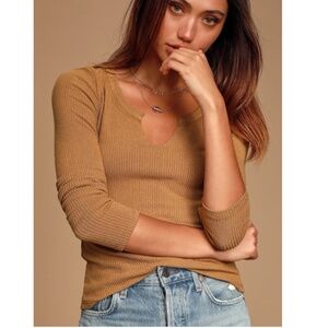 Lulu's Ultra-Soft Long Sleeve Stretch Top